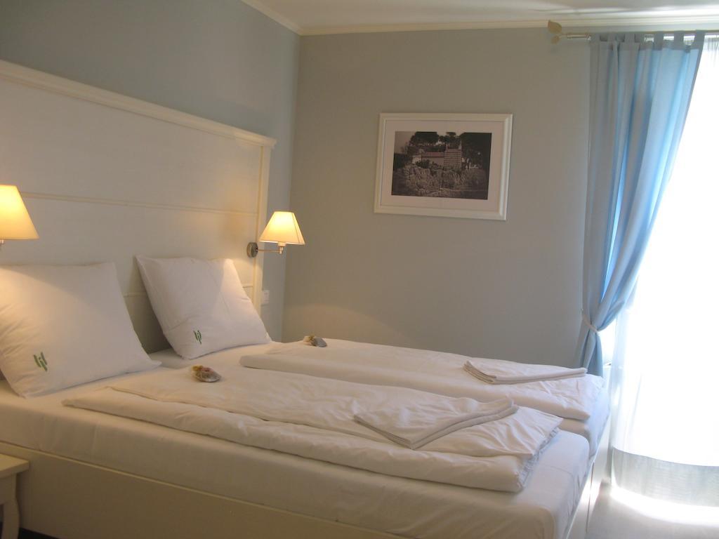 Hotel Villa Elisabeth - Veli Losinj Health Resort Bilik gambar